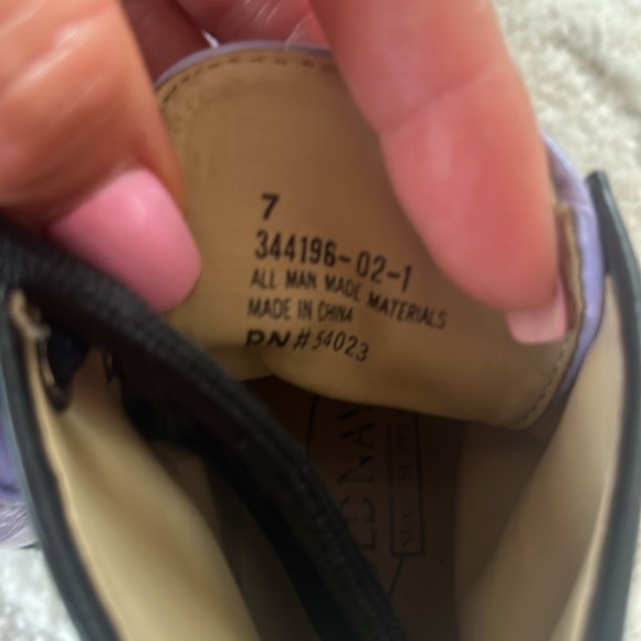 Purple boots - Picture 7 of 9